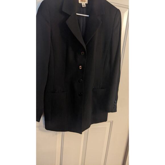 Talbots Black Wool VTG Blazer, Size 8 Button Close, Front Pockets, Shoulder Pads - Picture 3 of 10